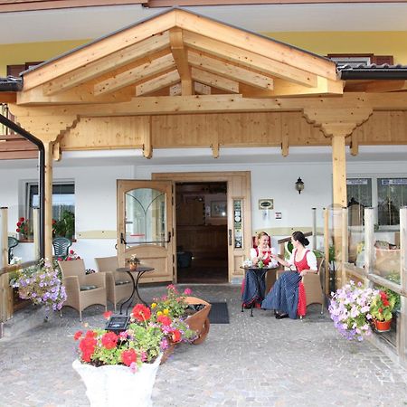 Hotel Zanon Ziano Di Fiemme Exterior photo